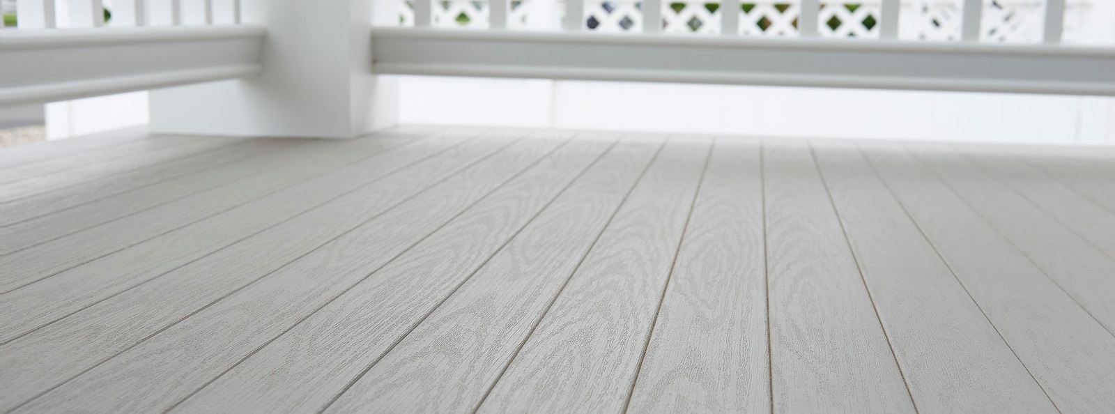 wolf-serenity-porch-seaside-harbor-grey